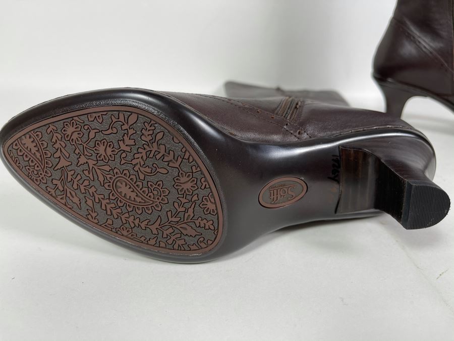 New Ladies Leather Dark Brown Boots Size 6.5W Originally $129 [Photo 4]