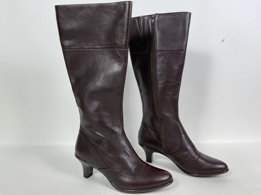 New Ladies Leather Dark Brown Boots Size 6.5W Originally $129 [Photo 1]