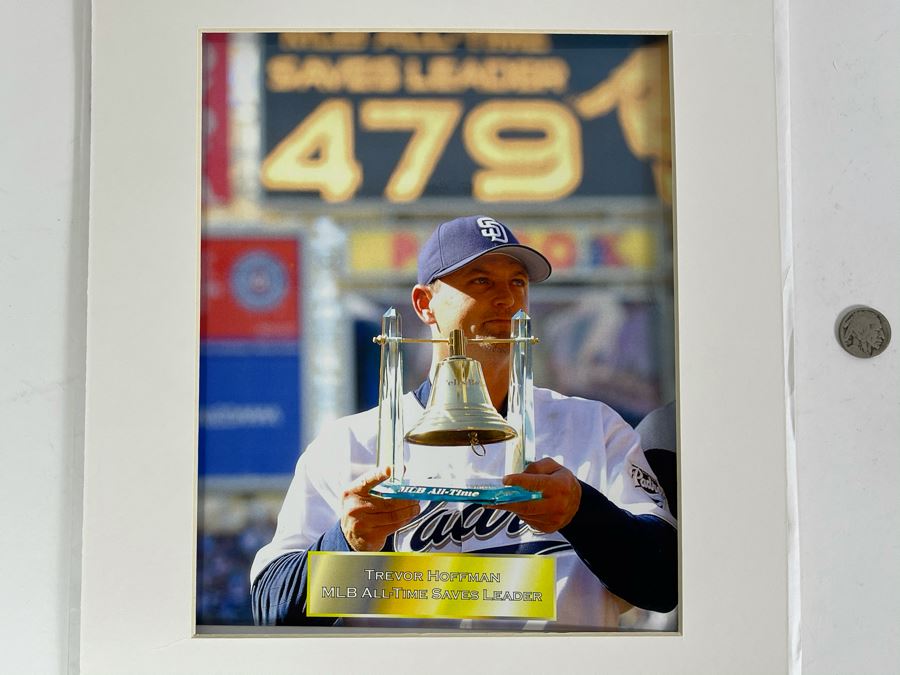 Trevor Hoffman MLB All-Time Saves Leader Photograph 8 X 10 [Photo 1]