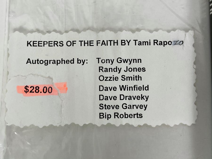 Hand Signed Autographs By: Tony Gwynn, Randy Jones, Ozzie Smith, Dave Winfield, Steve Garvey, Dave Draveky And Bip Roberts - Keepers Of The Faith - History Of The Madres Book [Photo 10]