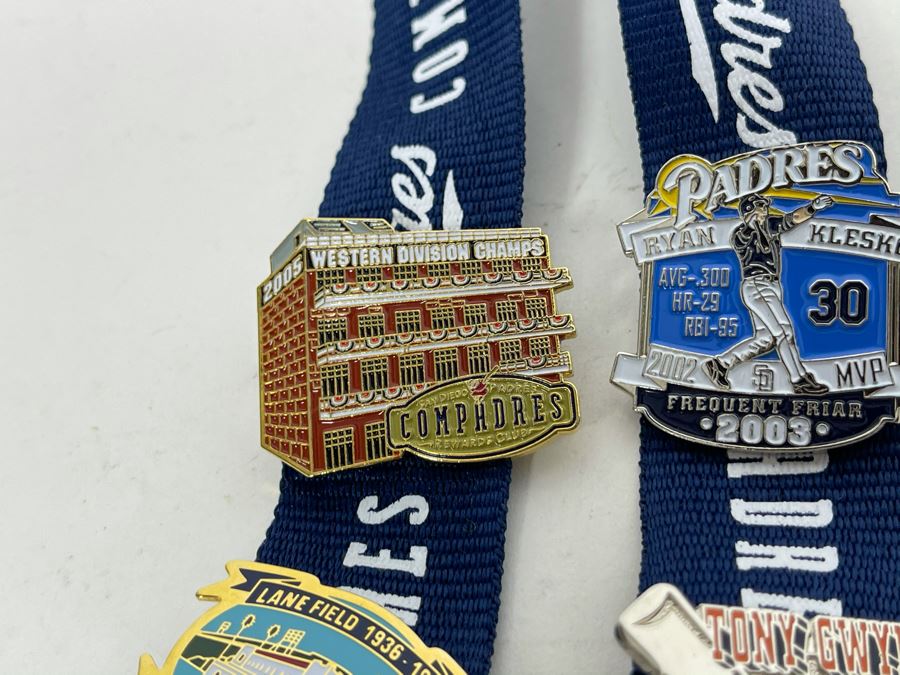 Collection Of San Diego Padres Pins [Photo 27]