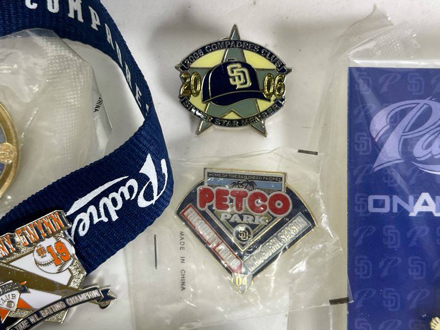 Collection Of San Diego Padres Pins [Photo 12]