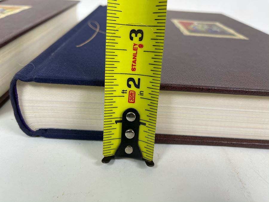 The Complete Far Side Deluxe Two-Volume Set By Gary Larson 10 X 14 Retails $135 [Photo 24]