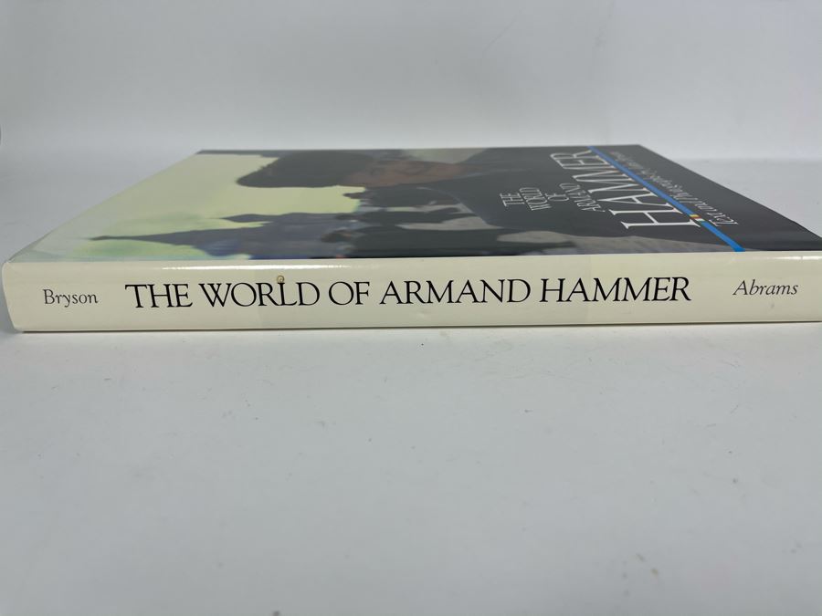 JUST ADDED - Coffee Table Book: The World Of Armand Hammer By John Bryson [Photo 2]