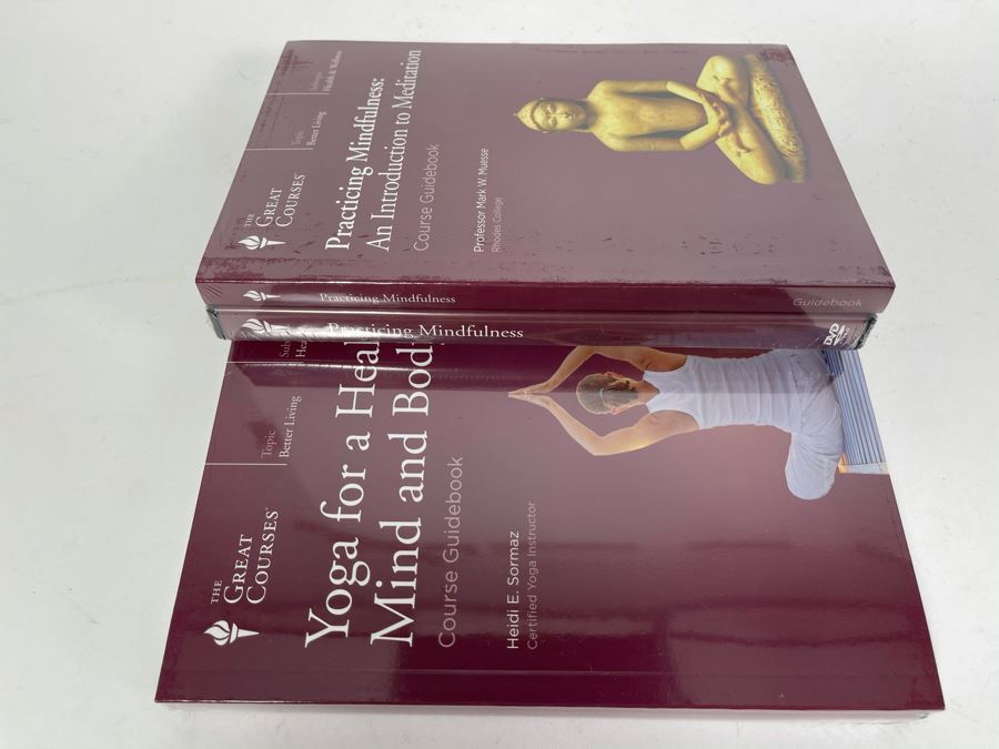 JUST ADDED - New Sealed The Great Courses: Yoga For A Healthy Mind And Body And Practicing Mindfulness: An Introduction To Meditation Course Guidebooks And DVDs [Photo 4]