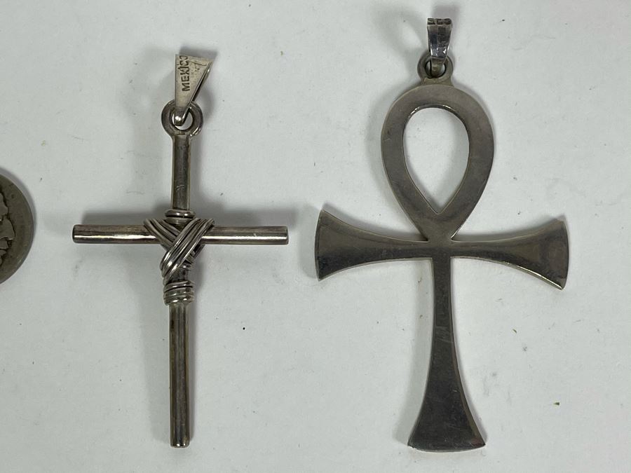 Pair Of Sterling Silver Cross Pendants 22.3g [Photo 1]