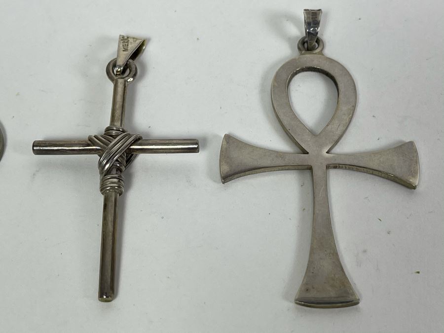 Pair Of Sterling Silver Cross Pendants 22.3g [Photo 3]