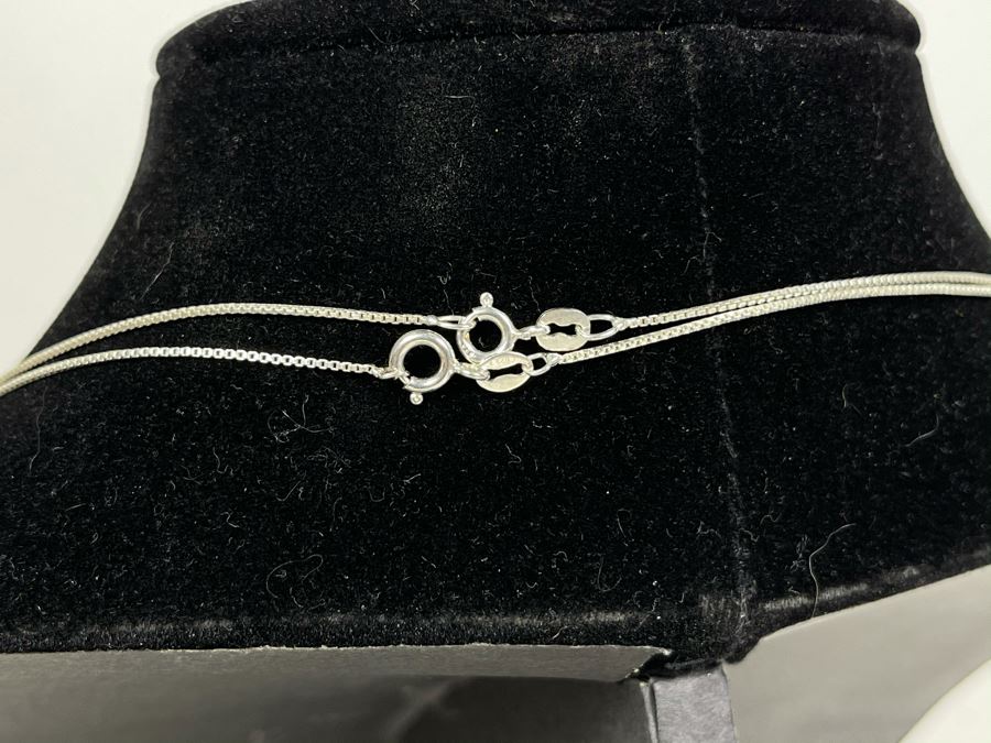 Pair Of Sterling Silver Chain Necklaces 19' And 22' Total Weight 4.4g [Photo 5]