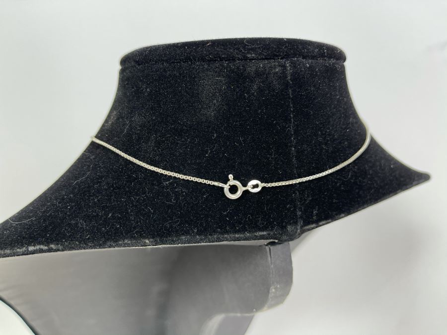 Sterling Silver 16' Chain Necklace With Sterling Silver Pendant 3.9g [Photo 4]