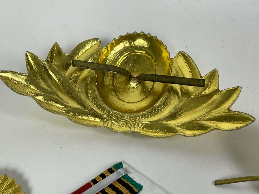 Collection Of Vintage Soviet Union USSR Hat Pins And Military Medal [Photo 10]