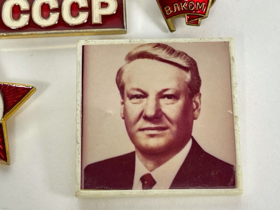 Collection Of Vintage Soviet Union USSR Pins And Military Medals [Photo 6]