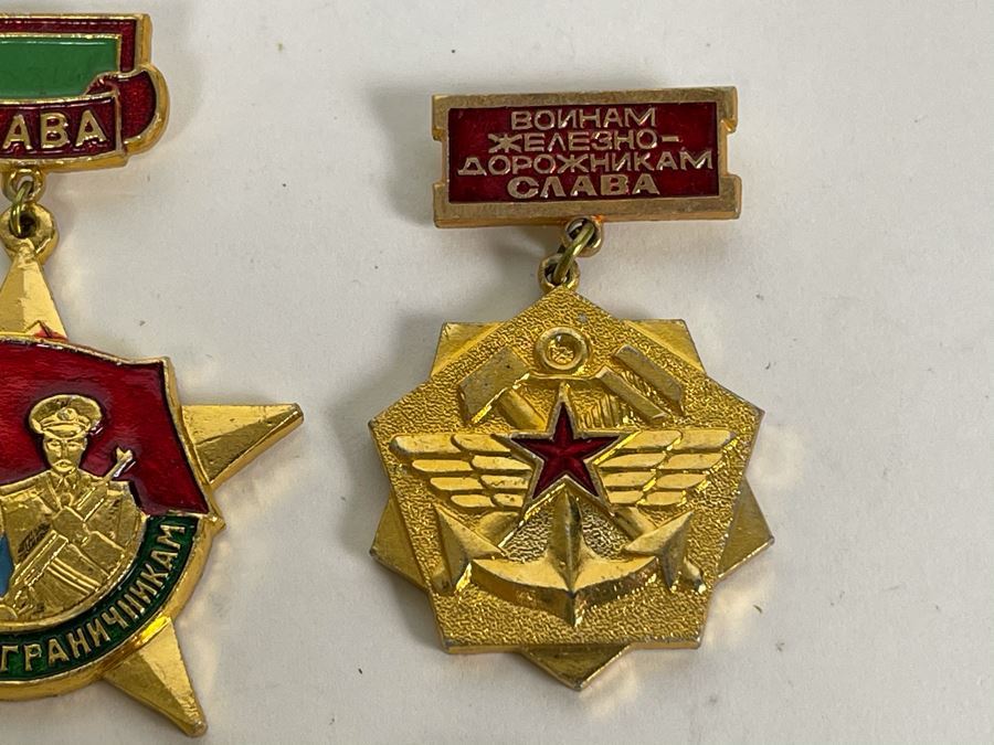 Collection Of Vintage Soviet Union USSR Pins And Military Medals [Photo 13]