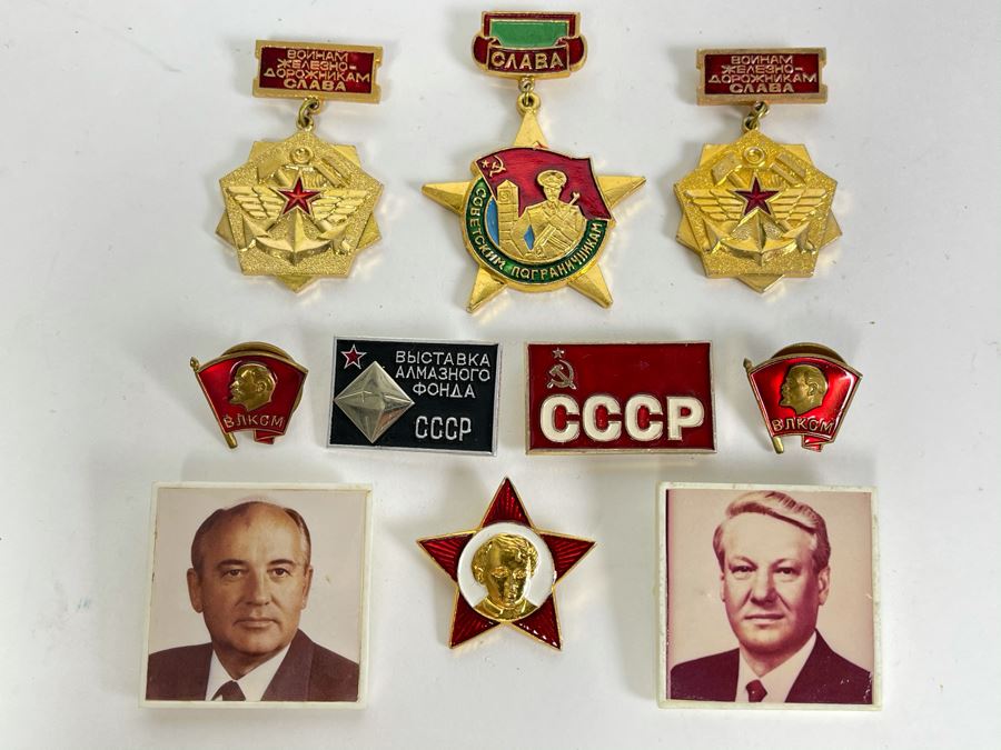 Collection Of Vintage Soviet Union USSR Pins And Military Medals [Photo 1]