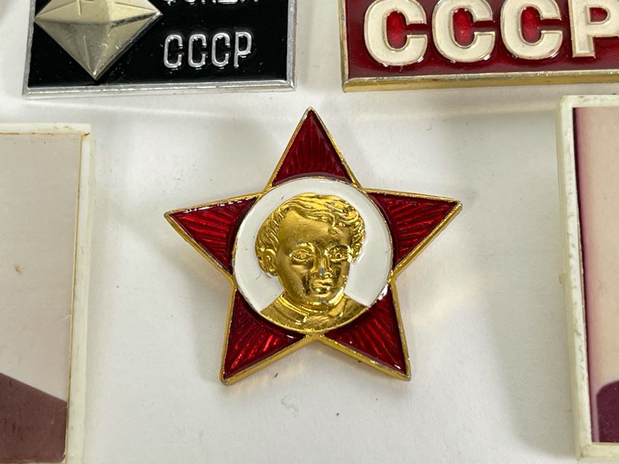 Collection Of Vintage Soviet Union USSR Pins And Military Medals [Photo 7]