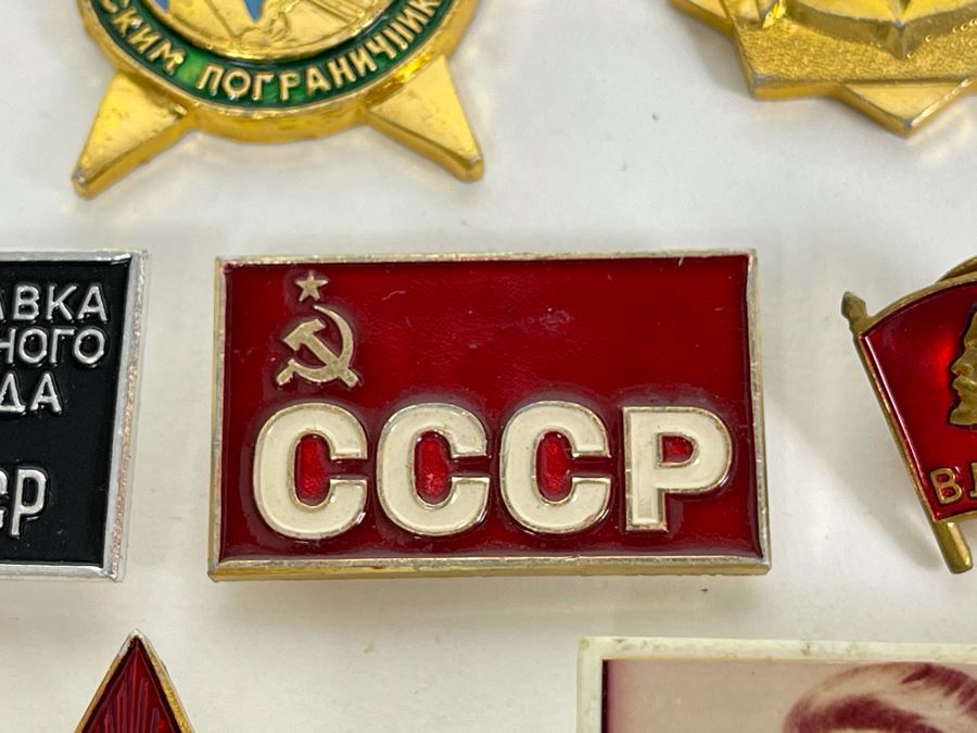 Collection Of Vintage Soviet Union USSR Pins And Military Medals [Photo 5]