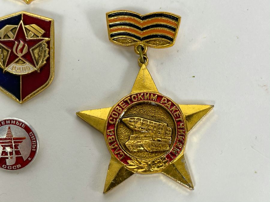 Collection Of Vintage Soviet Union USSR Pins And Military Medals [Photo 6]
