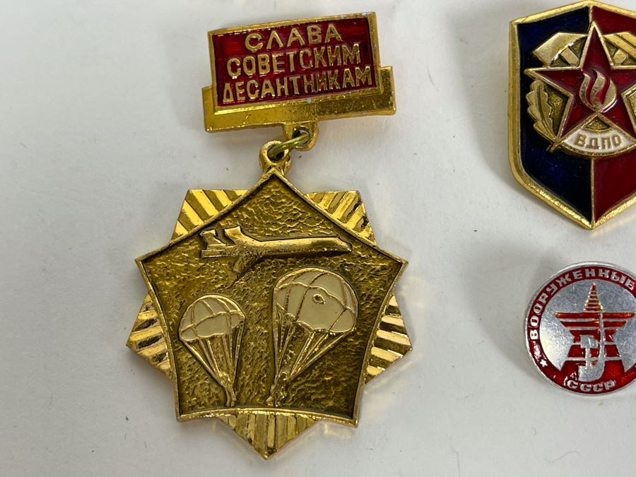 Collection Of Vintage Soviet Union USSR Pins And Military Medals [Photo 8]
