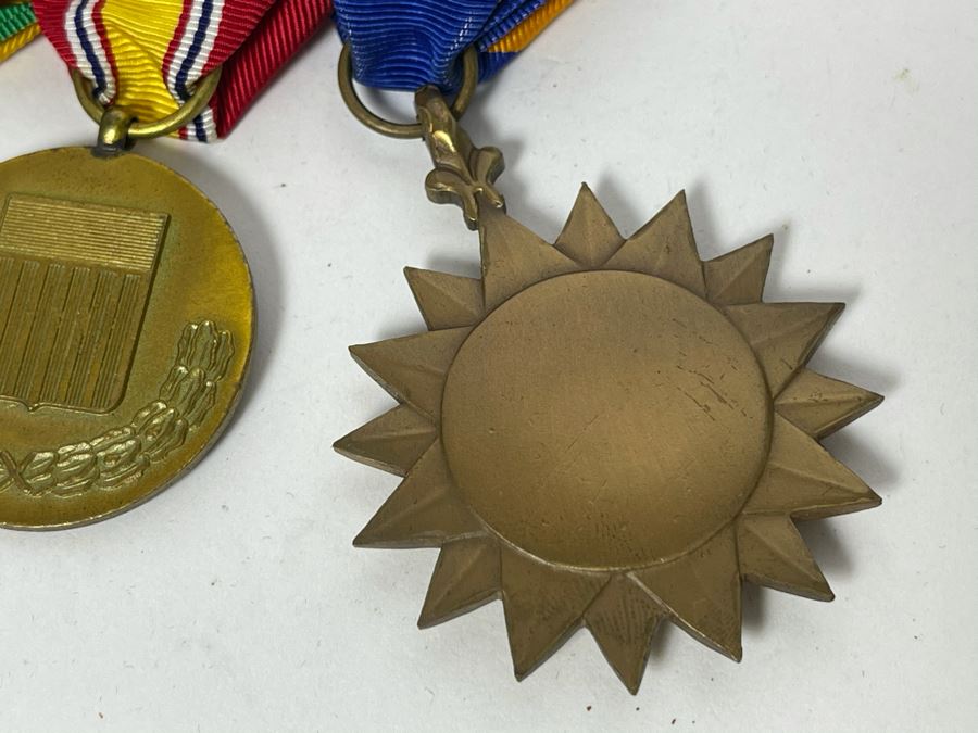 Mid-Century United States Military Vietnam Era Medals [Photo 15]