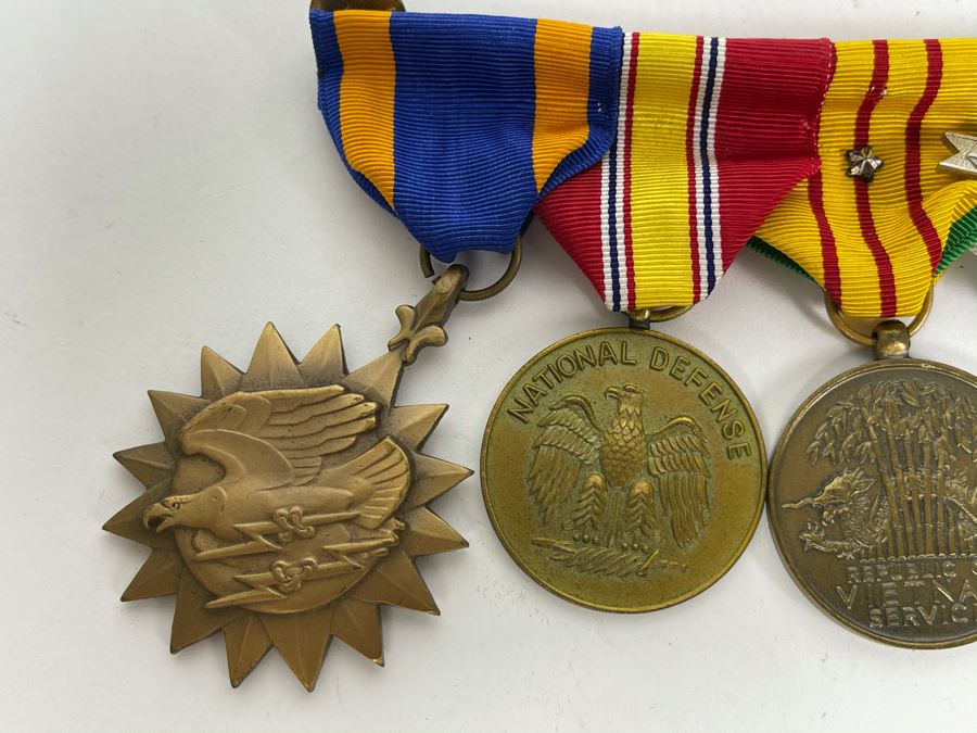 Mid-Century United States Military Vietnam Era Medals [Photo 7]