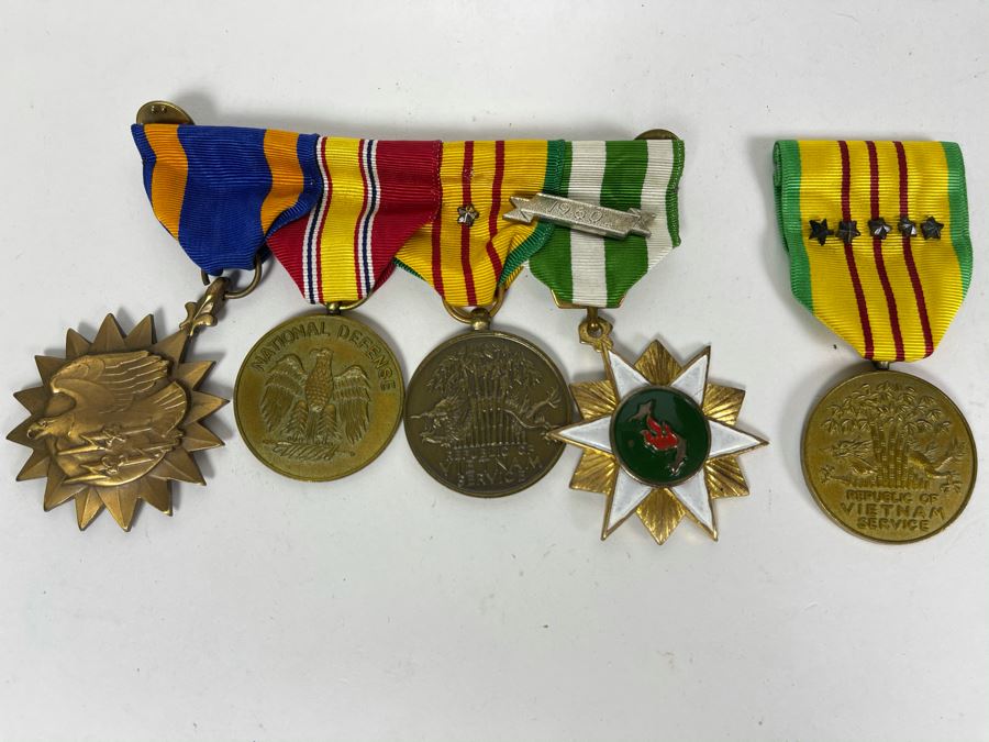 Mid-Century United States Military Vietnam Era Medals [Photo 4]