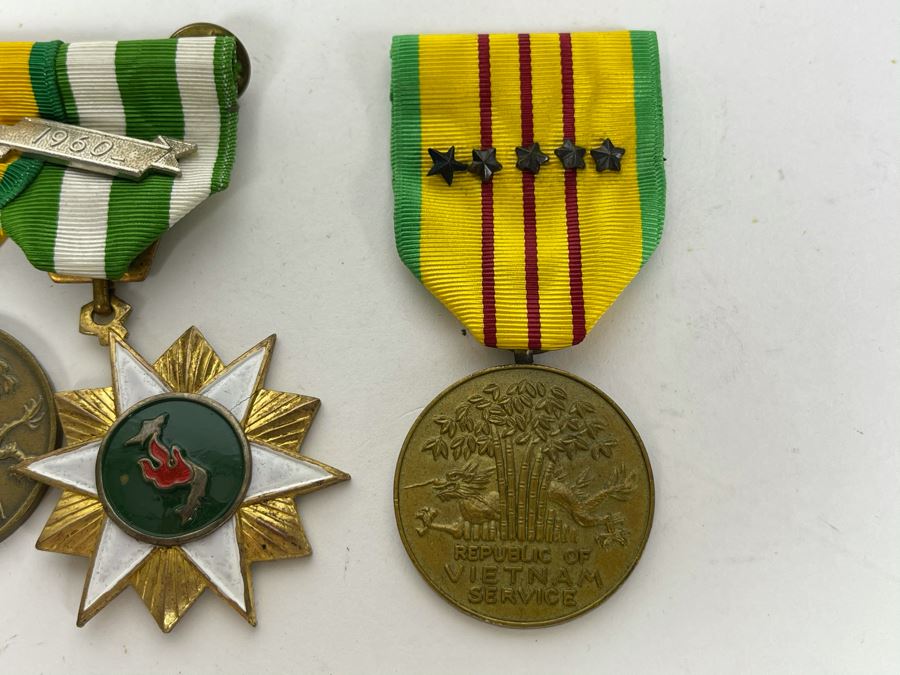 Mid-Century United States Military Vietnam Era Medals [Photo 8]