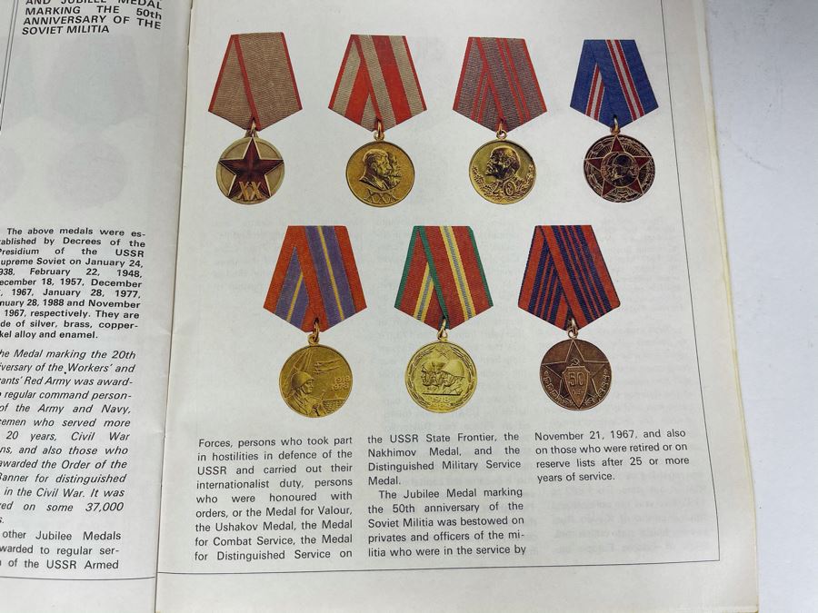 Book Of Orders And Medals Of The USSR [Photo 6]