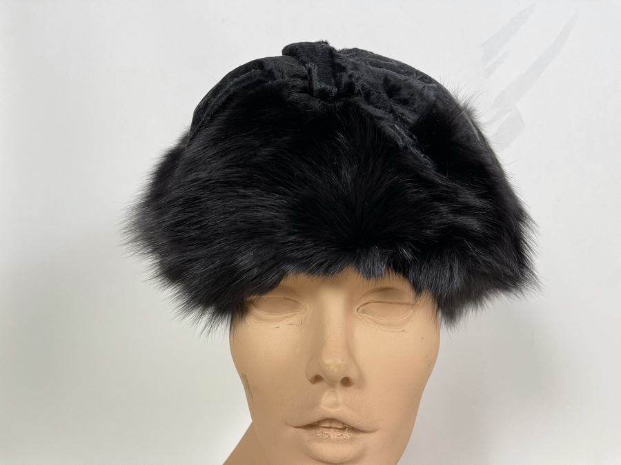 Vintage Russian Fur Hat [Photo 2]