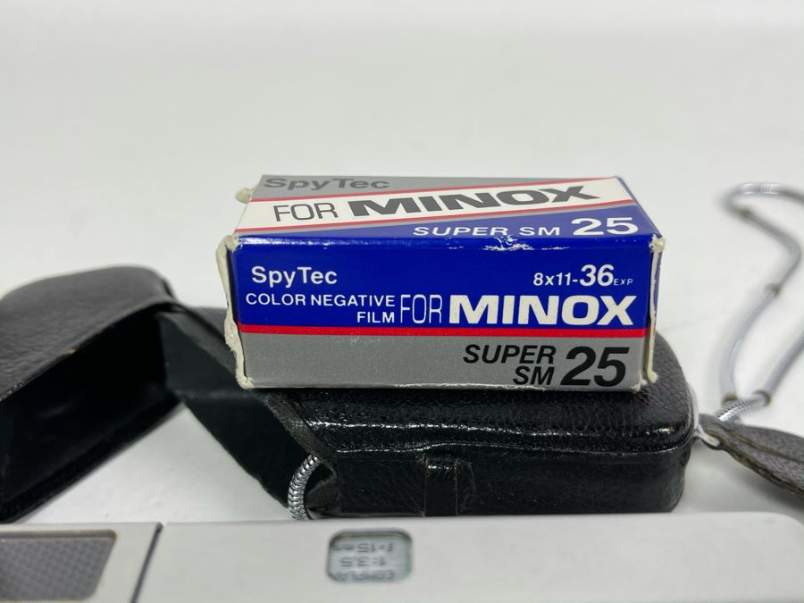 Vintage Minox B Miniature Spy Camera With Film [Photo 4]