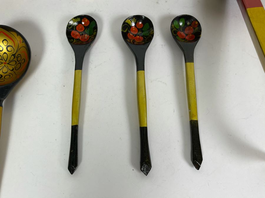 Collection Of Vintage Russian Hand Painted Khokhloma Wooden Spoons, Cups And Bowl [Photo 7]