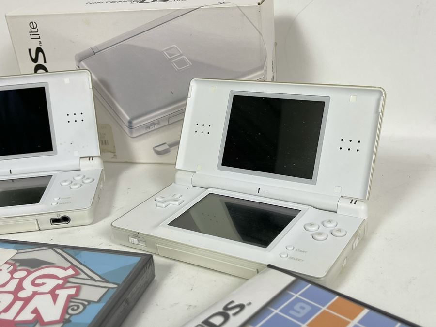 Pair Of Nintendo DS Lites With Various Games Including Brain Age, Sudoku And Sealed Big Brain Academy [Photo 4]