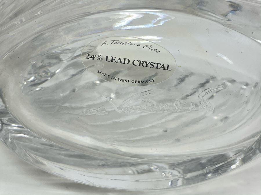 Gloria Vanderbilt Crystal Swan Vase 7W X 5.5H [Photo 11]