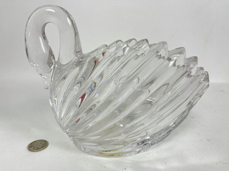 Gloria Vanderbilt Crystal Swan Vase 7W X 5.5H [Photo 1]