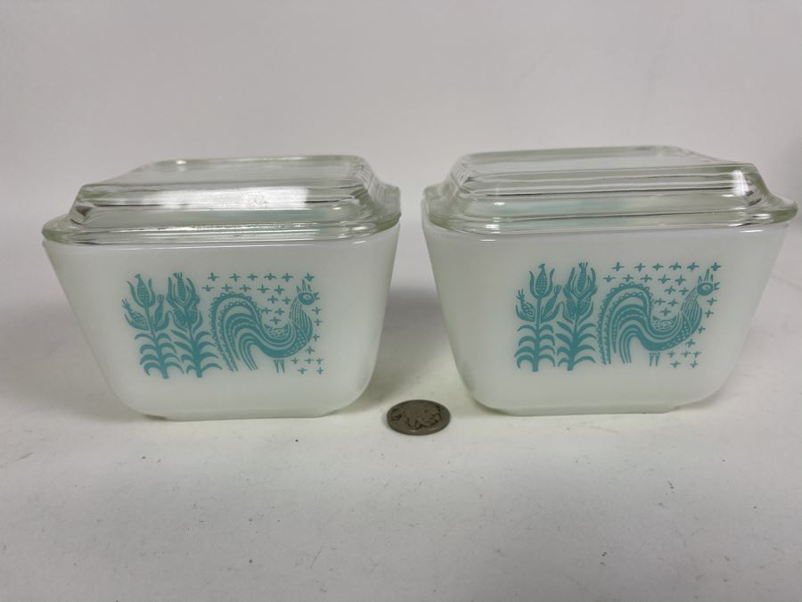 Pair Of Vintage Pyrex 501 B 1 1/2 Cups With Glass Tops [Photo 2]