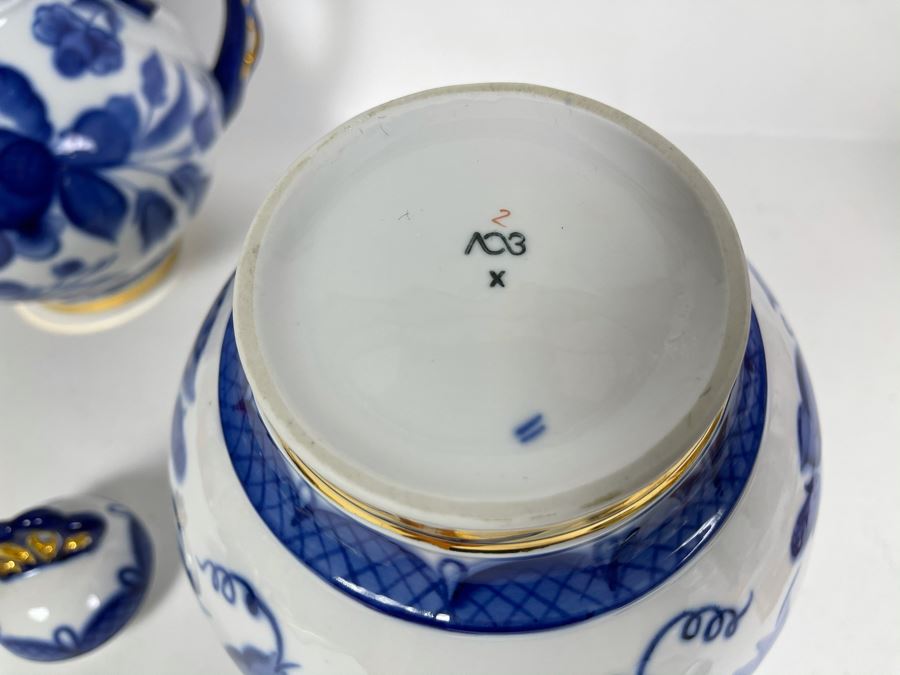 Pair Of Hand Painted Russian Teapots Blue, White And Gold 10H X 10W [Photo 11]