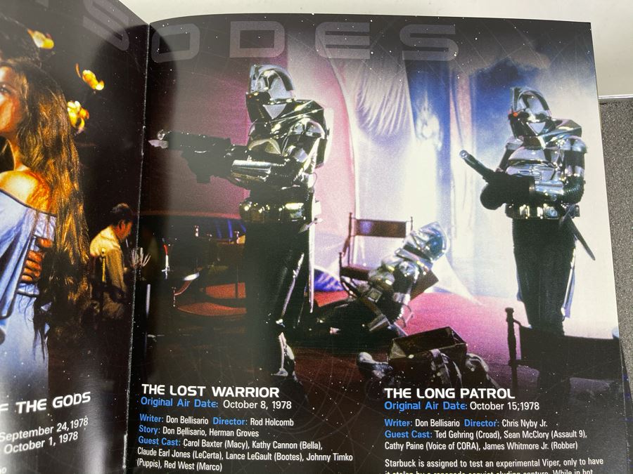 Battlestar Galactica The Complete Epic Series DVDs With Collector's Book [Photo 10]