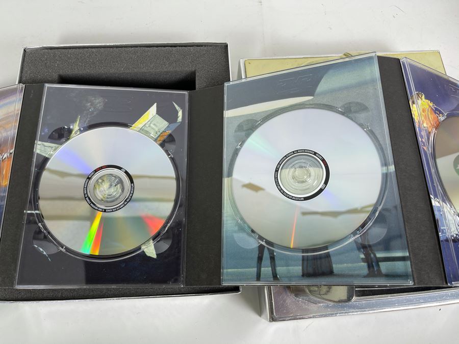 Battlestar Galactica The Complete Epic Series DVDs With Collector's Book [Photo 12]