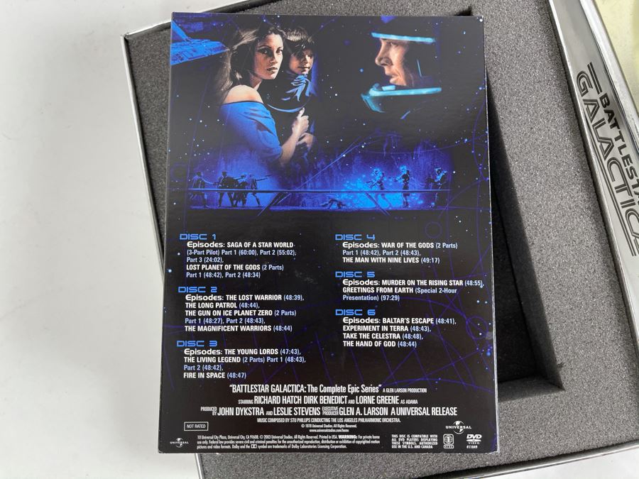 Battlestar Galactica The Complete Epic Series DVDs With Collector's Book [Photo 14]