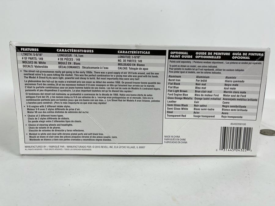 Revell Special Edition 1929 Ford Model A Roadster 2 'N 1 Car Model Kit 2015 [Photo 4]