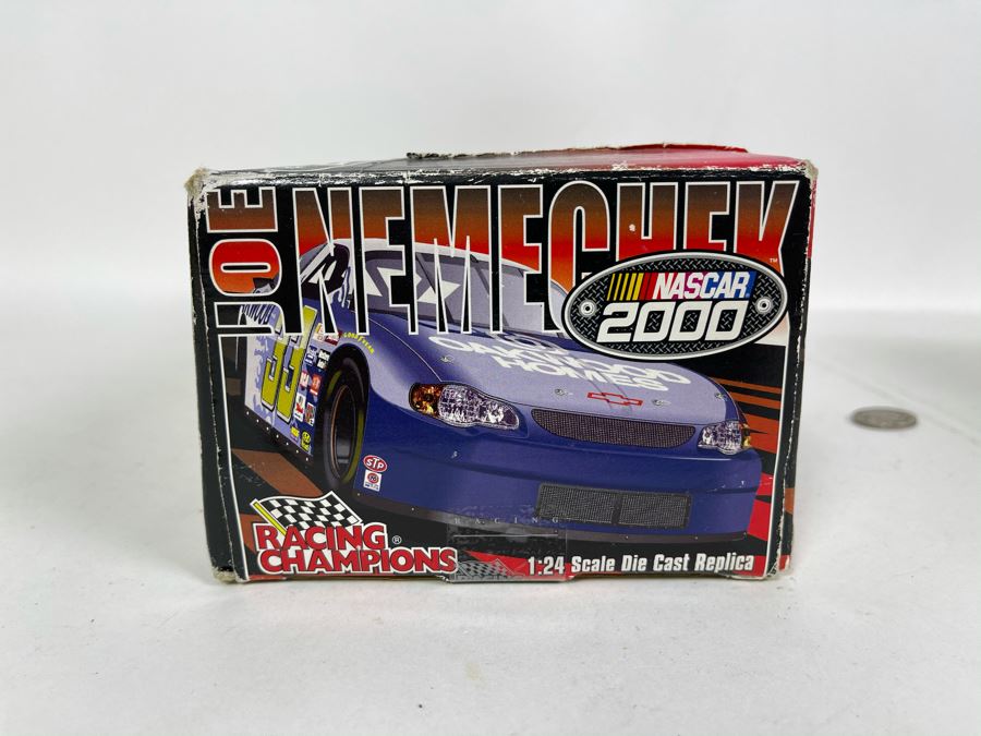 Racing Champions Preview Die Cast NASCAR 2000 Car Joe Nemechek 1:24 Scale [Photo 4]