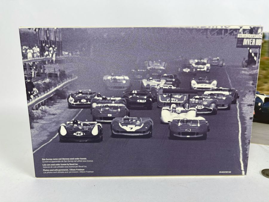 Revell Lola T-70 MK II #30 Dan Gurney Limited Edition Slot Car 2007 [Photo 10]