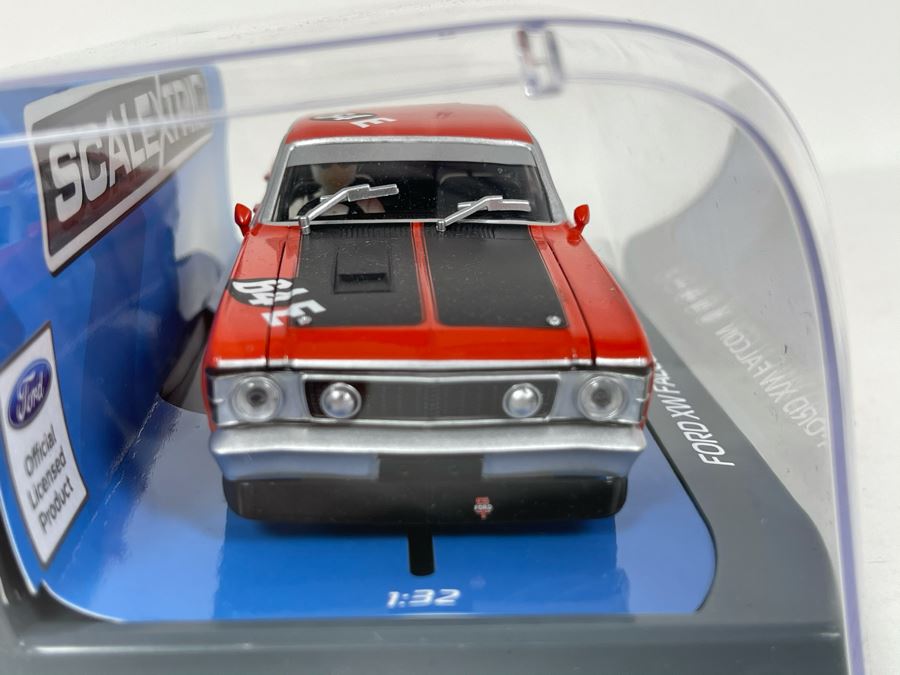 Scalextric Ford XW Falcon Allan Moffat No. 64 Slot Car [Photo 5]