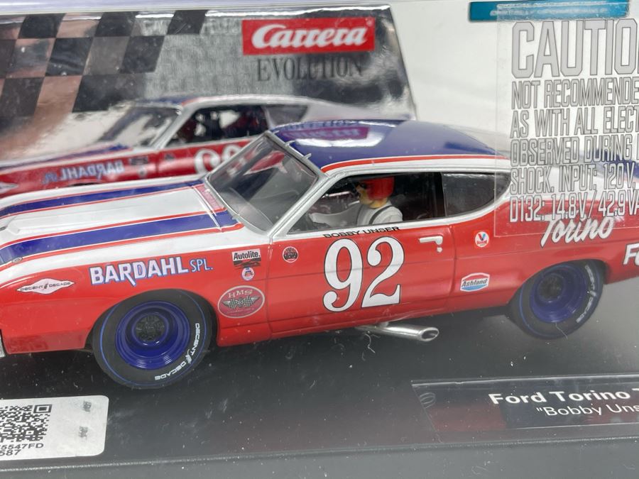 Carrera Ford Torino Talladega Bobby Unser No. 92 Slot Car [Photo 6]