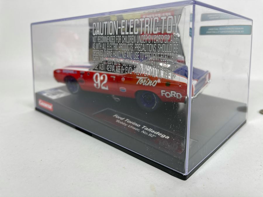 Carrera Ford Torino Talladega Bobby Unser No. 92 Slot Car [Photo 12]