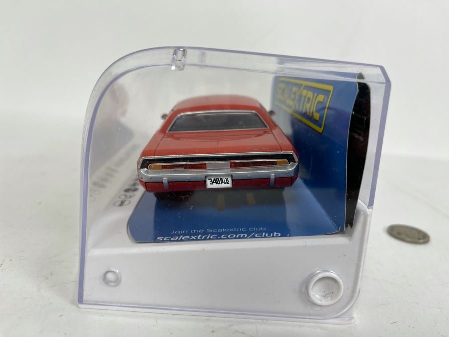 Scalextric Dodge Challenger Slot Car [Photo 7]