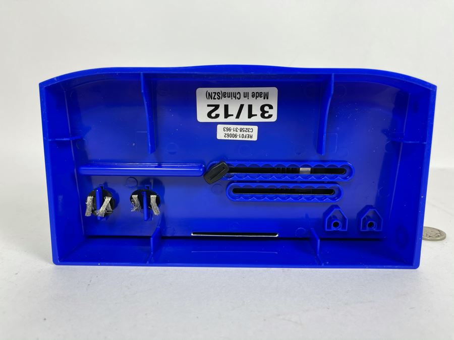 Scalextric Chevrolet Camaro No. 6 Slot Car [Photo 7]