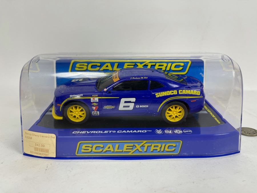 Scalextric Chevrolet Camaro No. 6 Slot Car [Photo 1]