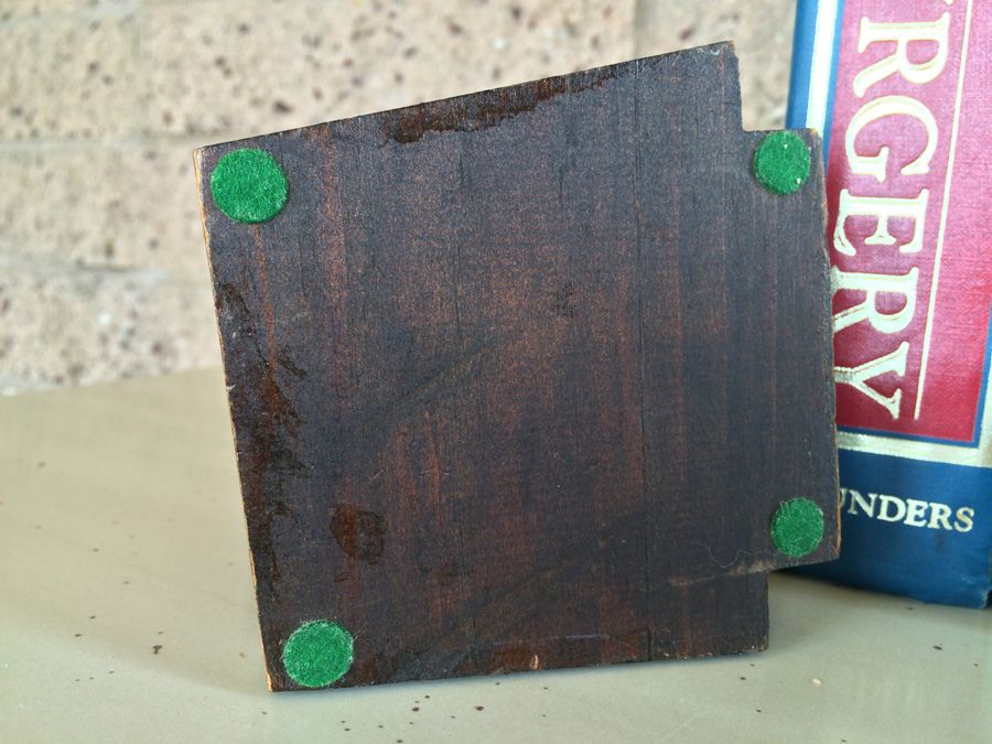 Pair of Wood Carved Bookends [Photo 15]