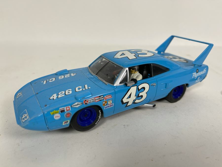 Carrera Richard Petty No. 43 Plymouth Slot Car