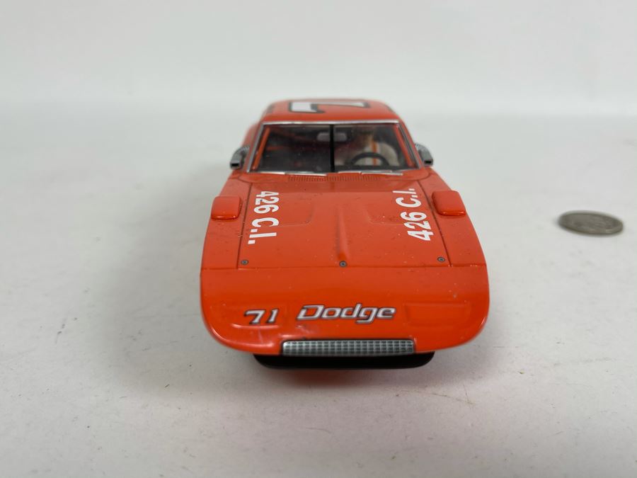 Carrera Evolution Dodge No. 71 Slot Car [Photo 5]
