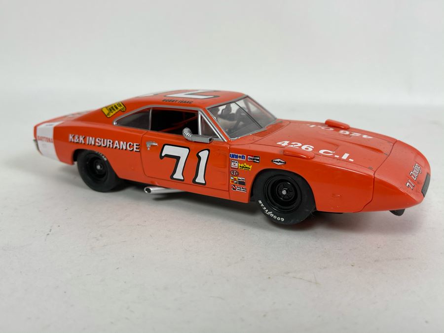 Carrera Evolution Dodge No. 71 Slot Car [Photo 6]